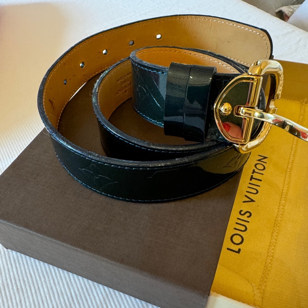 Louis Vuitton Vernis vintage belt~ hunter green